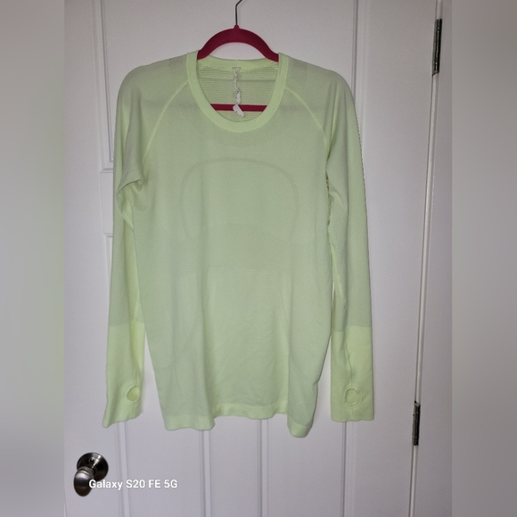Lululemon Swiftly Long Sleeve - Picture 3 of 3